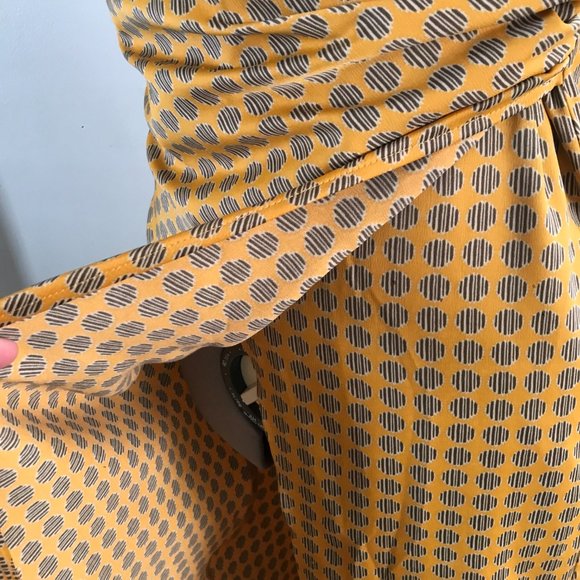 Urban Outfitters Sz S/P Lily Satin Wrap Midi Dress Golden Yellow - Picture 5 of 9